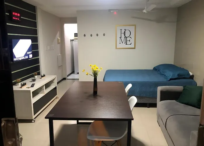 Flat Aju - Um Jeitinho Especial De Se Hospedar Em Aracaju. Uma Verdadeira Suite Master Todo Mobiliado No Capricho So Para Voce.